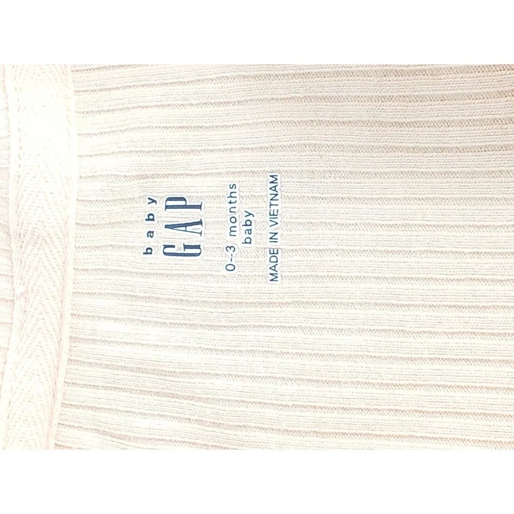 Baby‎ Gap Peach Ribbed Knit Two-Way Zip Footed Sleeper Romper 0-3 Months